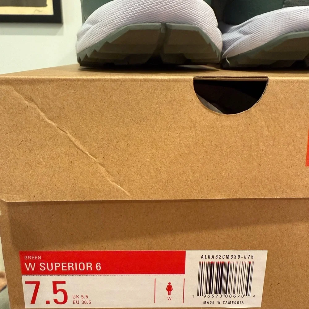 Altra Women's Sage Green Athletic Shoes - Picture 6 of 6